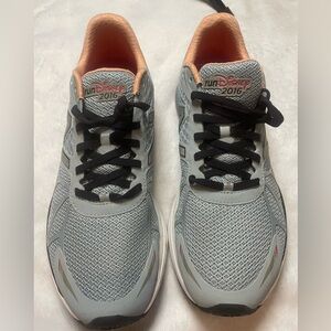 New Balance Run Disney VAZEE Dumbo edition/ mens size 10.0